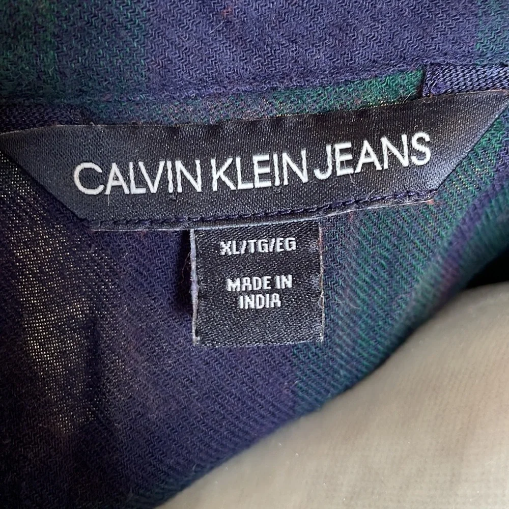 Calvin Klein Jeans classic blue and green plaid button up XL